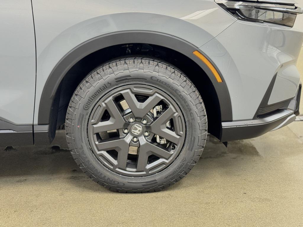 new 2026 Honda CR-V Hybrid car, priced at $38,675