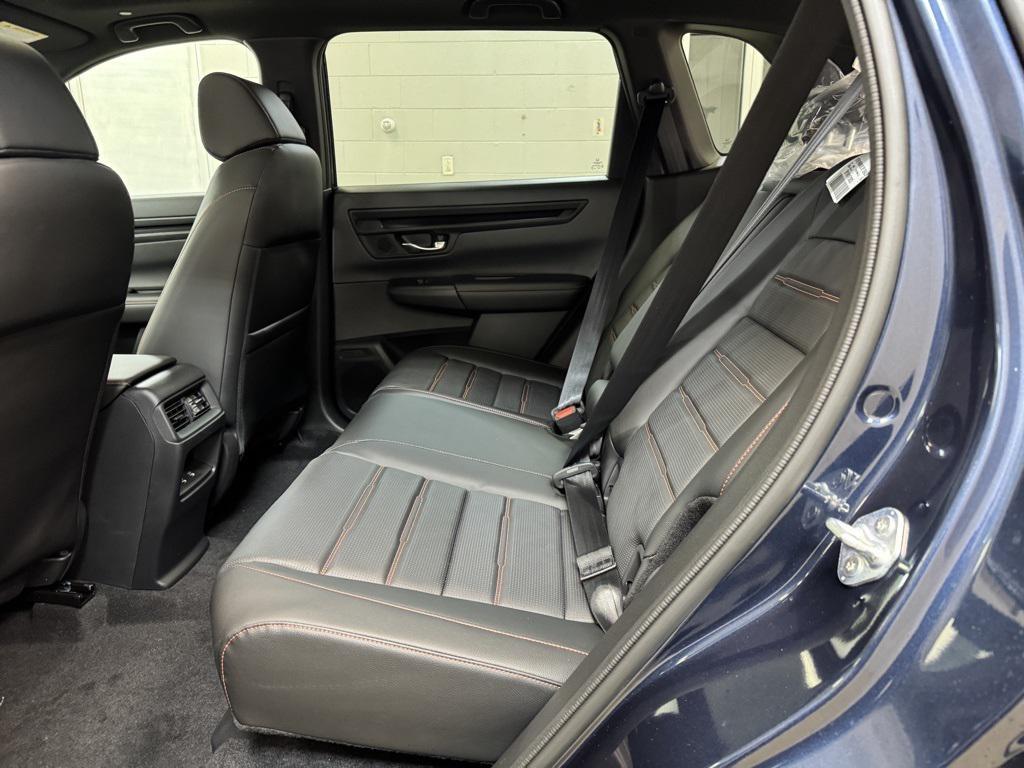 new 2026 Honda CR-V Hybrid car, priced at $39,585
