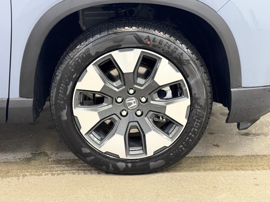 new 2026 Honda Pilot car, priced at $51,595