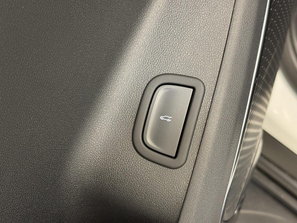 used 2025 GMC Acadia car, priced at $47,241