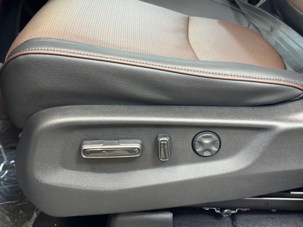 new 2026 Honda Odyssey car, priced at $49,940