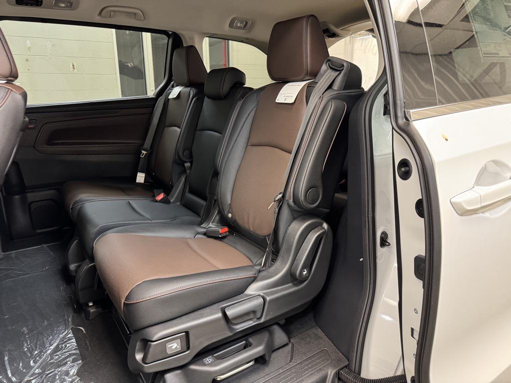 new 2026 Honda Odyssey car, priced at $49,940