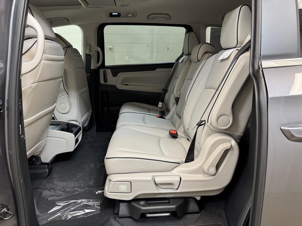 new 2026 Honda Odyssey car, priced at $45,333
