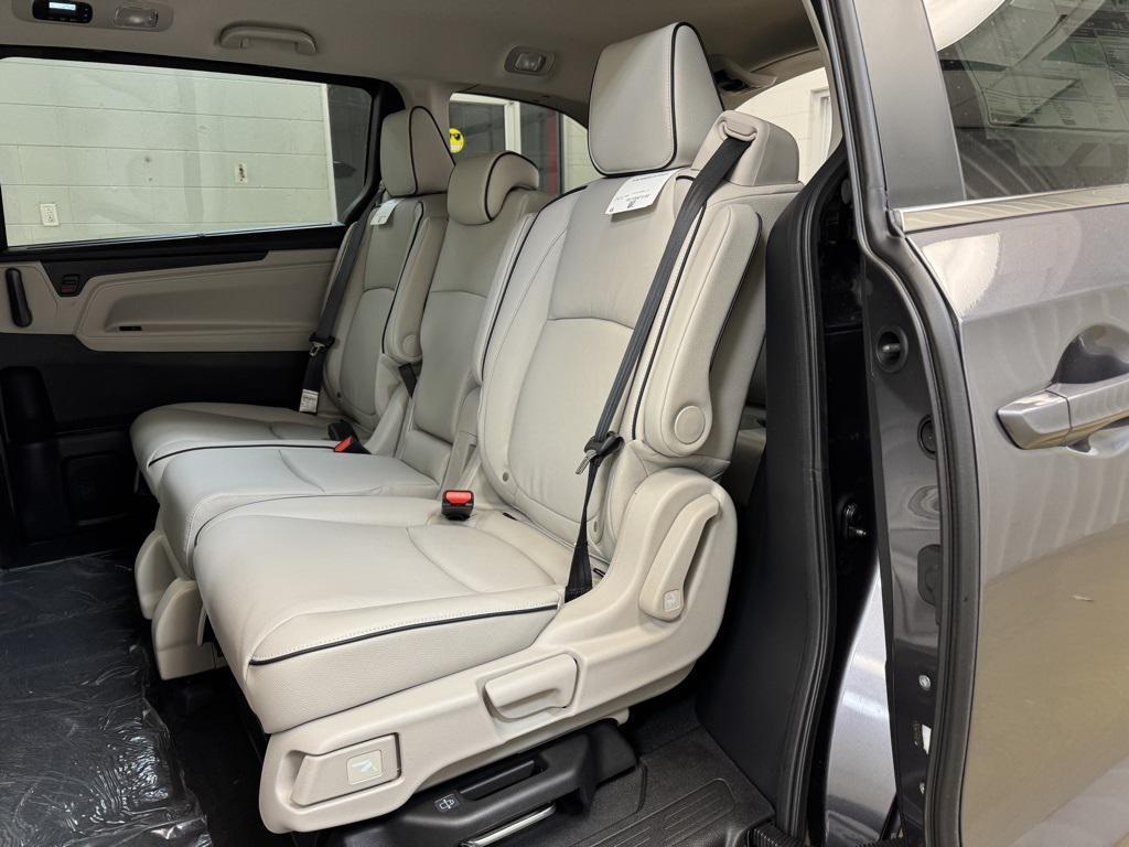 new 2026 Honda Odyssey car, priced at $45,333