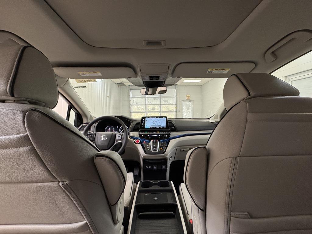 new 2026 Honda Odyssey car, priced at $45,333