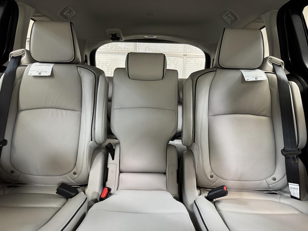 new 2026 Honda Odyssey car, priced at $45,333