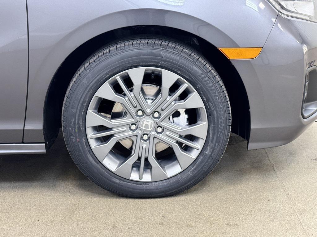 new 2026 Honda Odyssey car, priced at $45,333