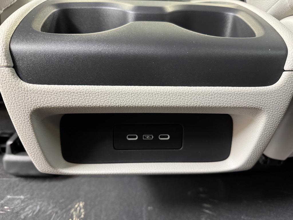 new 2026 Honda Odyssey car, priced at $45,333