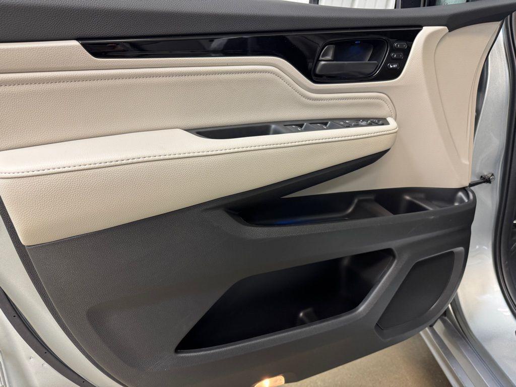 new 2026 Honda Odyssey car, priced at $45,335