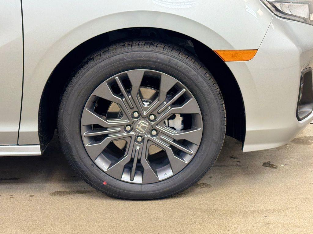 new 2026 Honda Odyssey car, priced at $45,335
