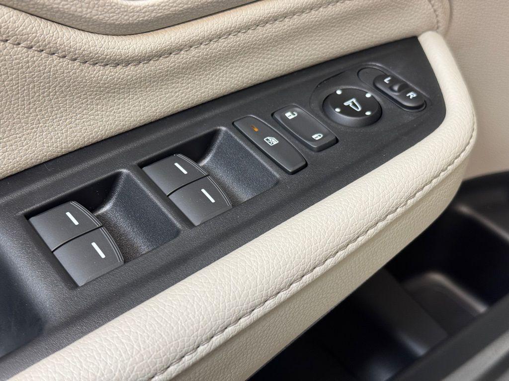 new 2026 Honda Odyssey car, priced at $45,335