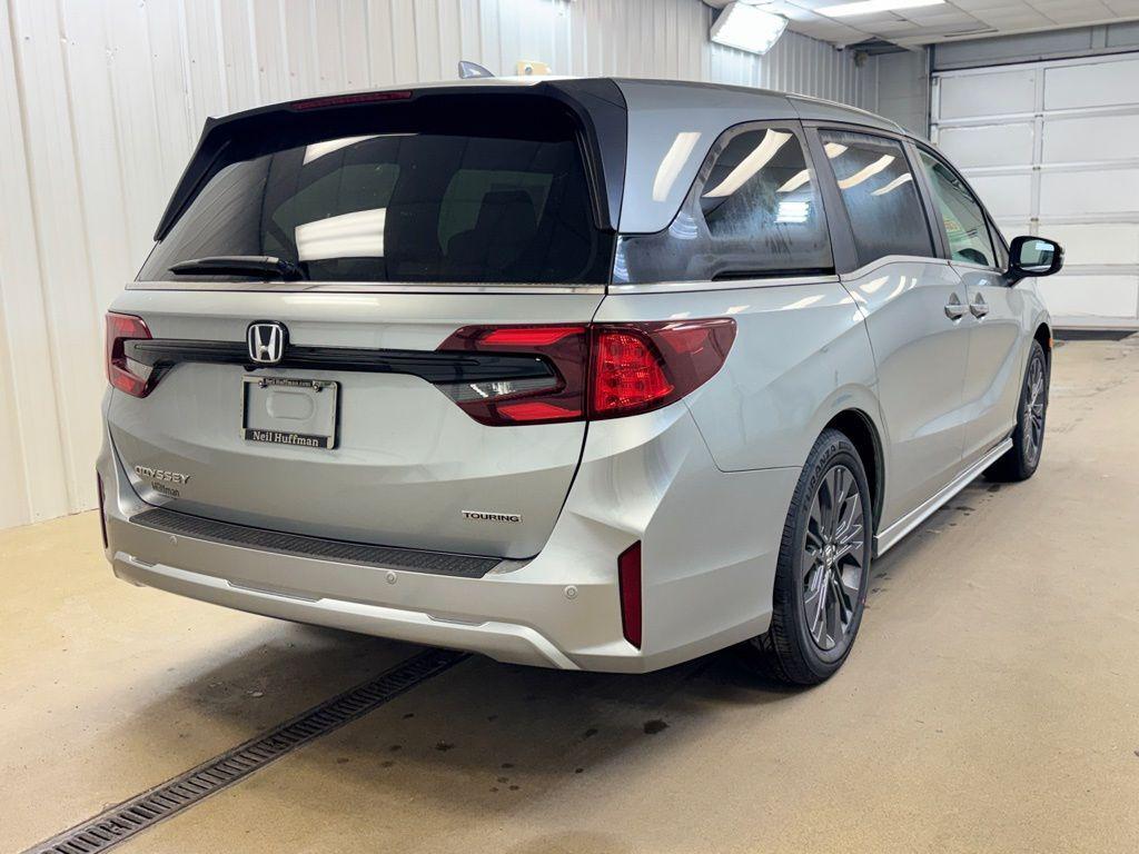 new 2026 Honda Odyssey car, priced at $45,335