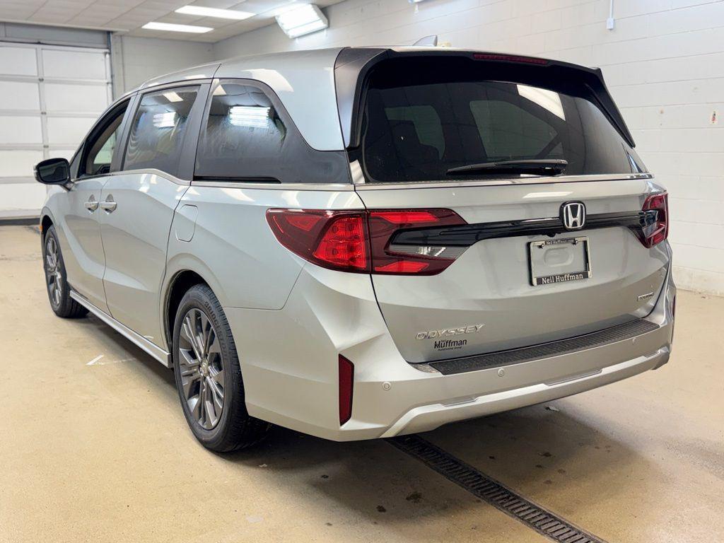 new 2026 Honda Odyssey car, priced at $45,335