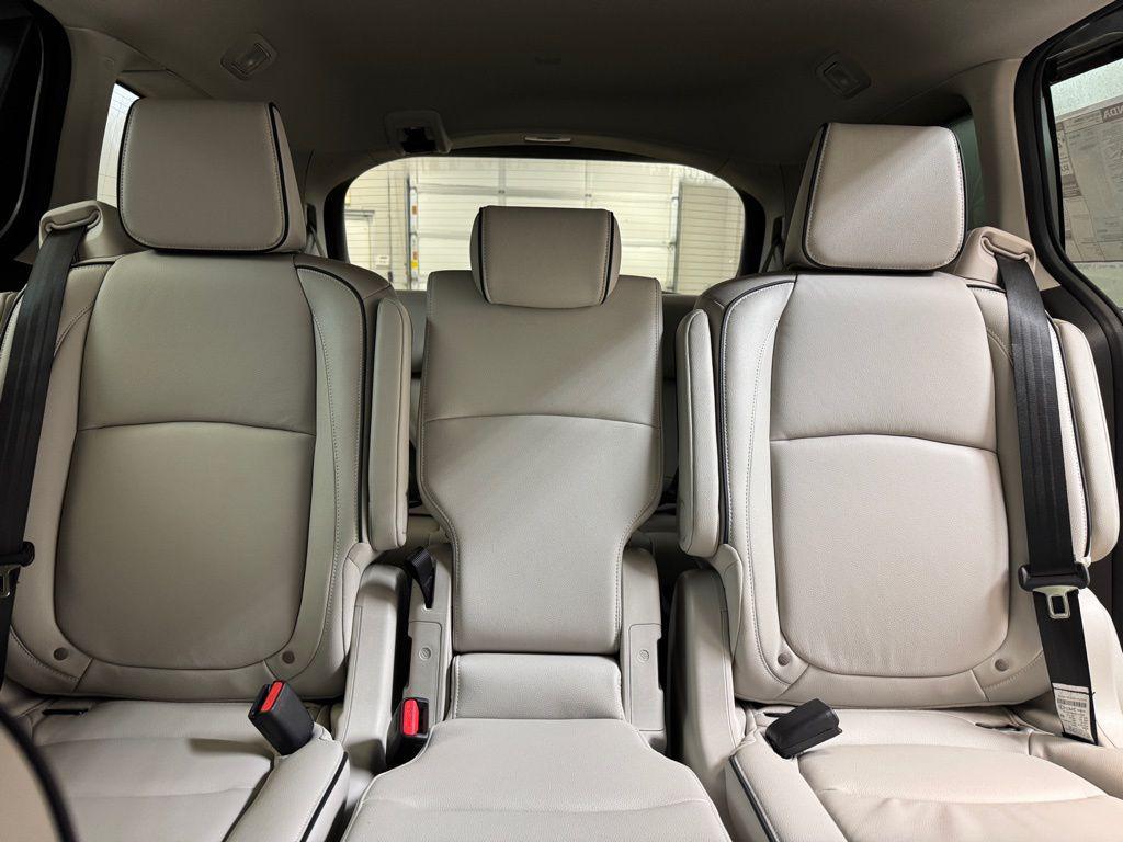 new 2026 Honda Odyssey car, priced at $45,335