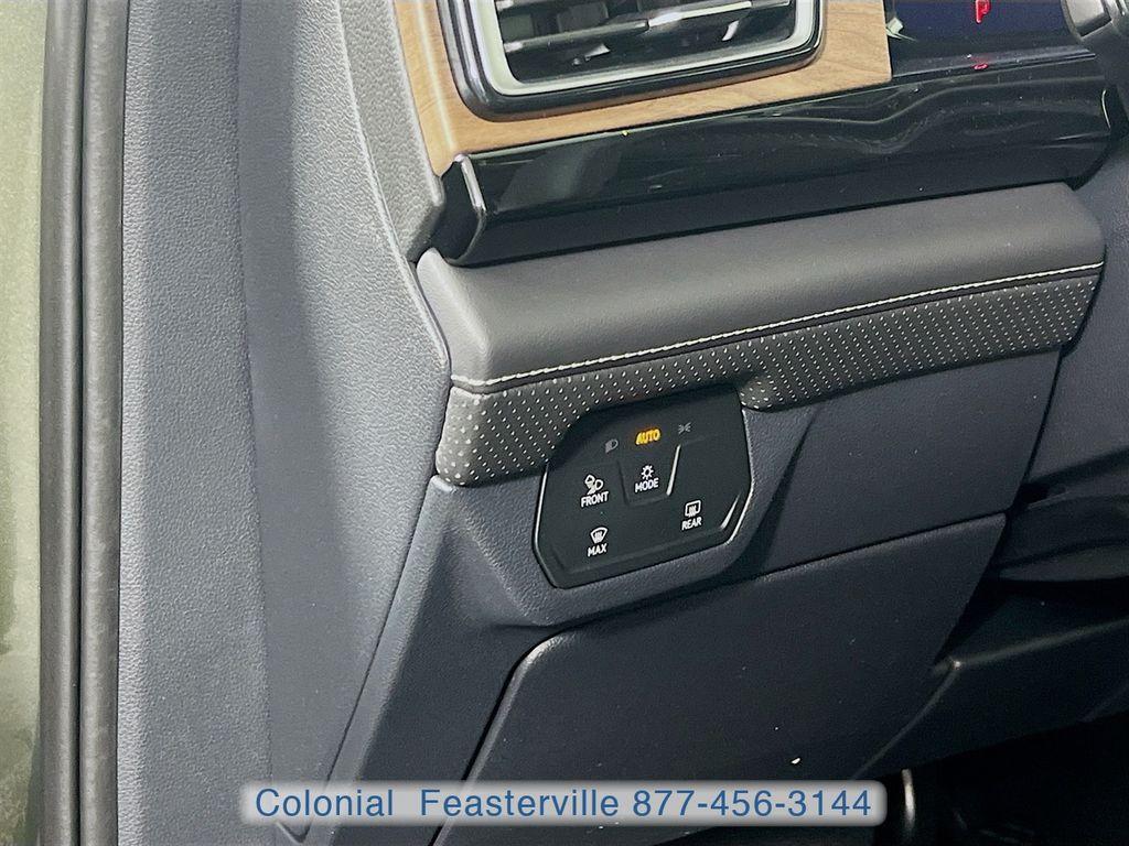 new 2026 Volkswagen Atlas car, priced at $43,254