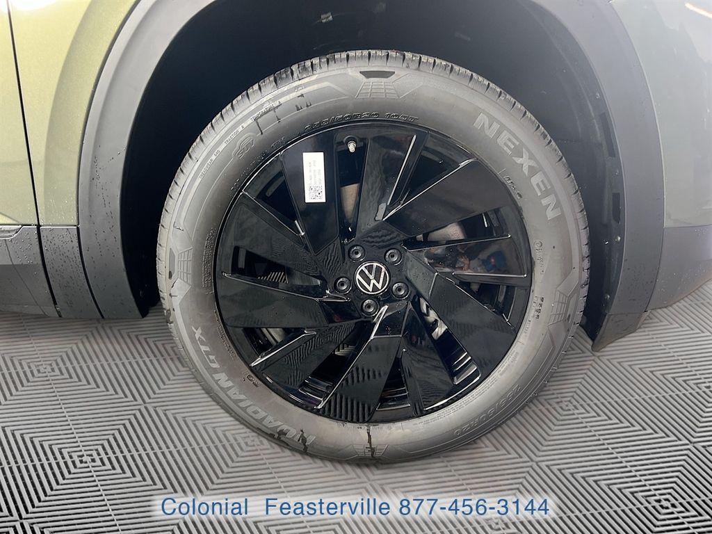 new 2026 Volkswagen Atlas car, priced at $43,254