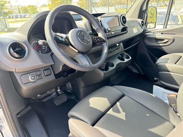 new 2025 Mercedes-Benz Sprinter 2500 car