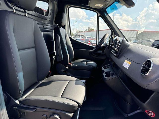 new 2025 Mercedes-Benz Sprinter 2500 car