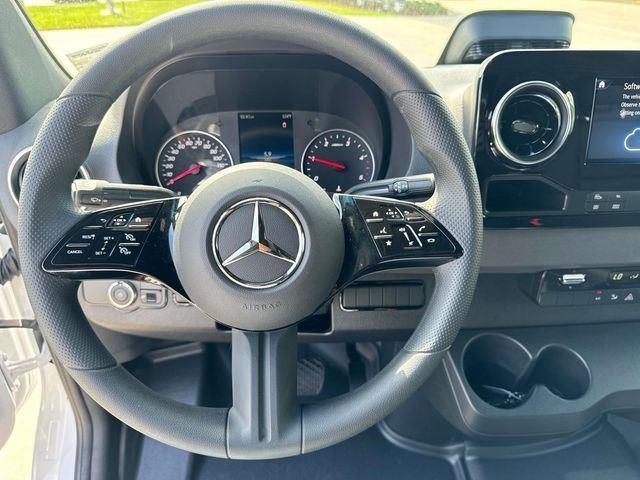 new 2025 Mercedes-Benz Sprinter 2500 car