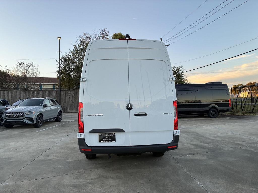 new 2025 Mercedes-Benz Sprinter 2500 car