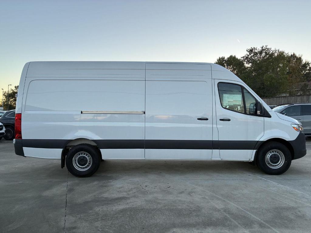 new 2025 Mercedes-Benz Sprinter 2500 car