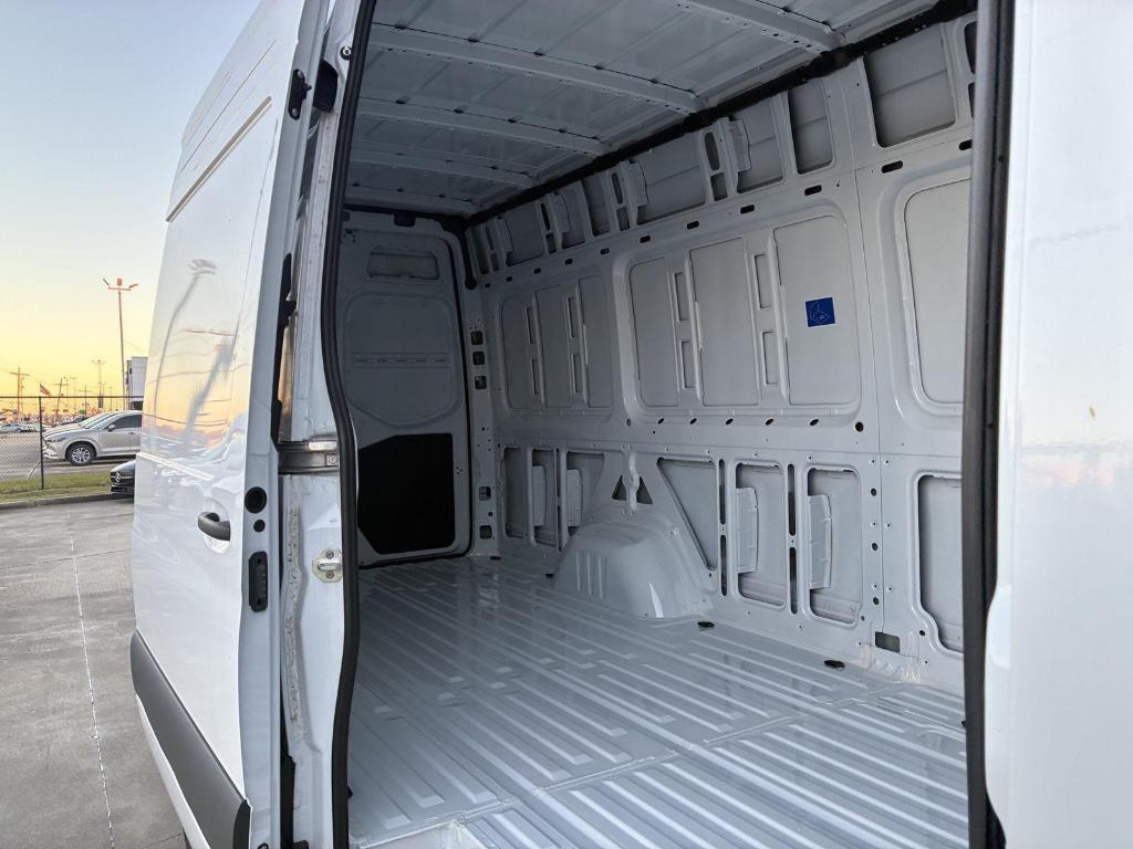 new 2025 Mercedes-Benz Sprinter 2500 car