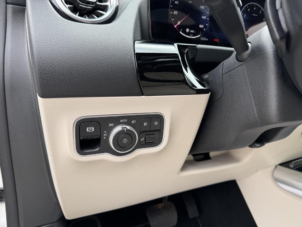 used 2025 Mercedes-Benz GLA 250 car, priced at $45,261