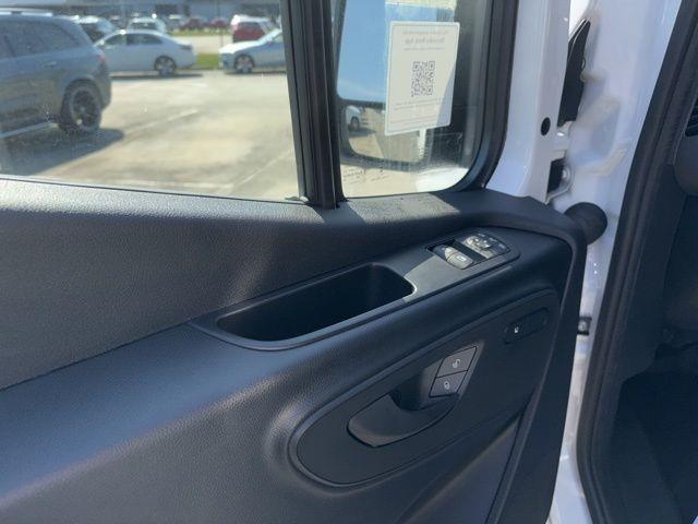 new 2025 Mercedes-Benz Sprinter 2500 car