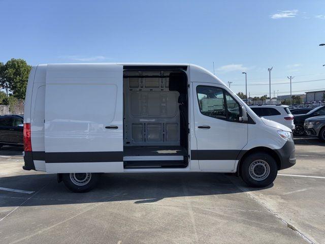 new 2025 Mercedes-Benz Sprinter 2500 car