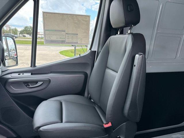new 2025 Mercedes-Benz Sprinter 2500 car