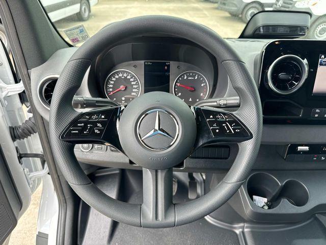 new 2025 Mercedes-Benz Sprinter 2500 car