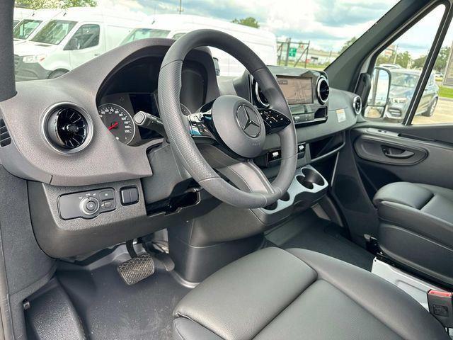 new 2025 Mercedes-Benz Sprinter 2500 car