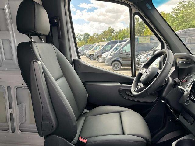 new 2025 Mercedes-Benz Sprinter 2500 car
