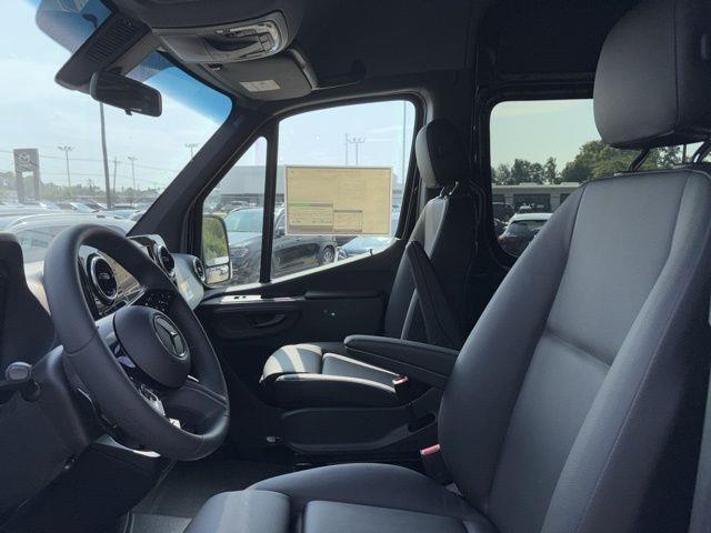 new 2025 Mercedes-Benz Sprinter 2500 car