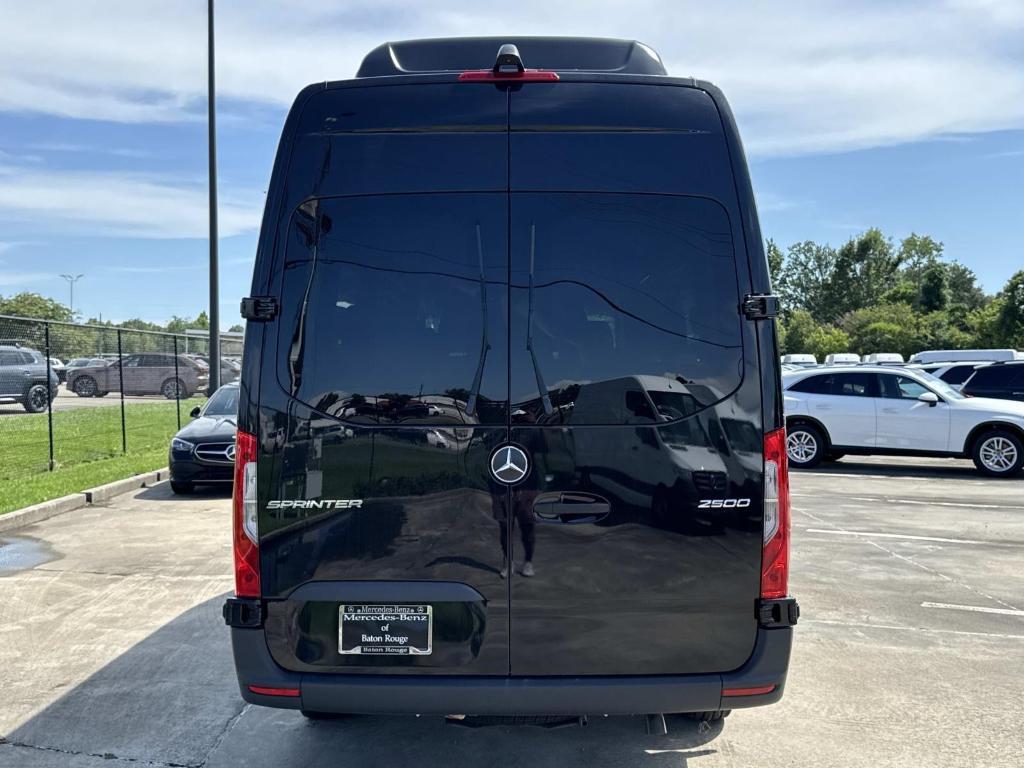 new 2025 Mercedes-Benz Sprinter 2500 car