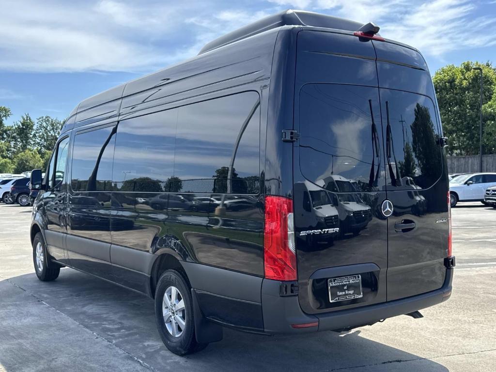 new 2025 Mercedes-Benz Sprinter 2500 car