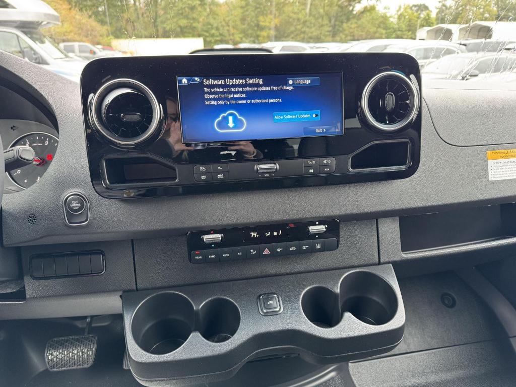 new 2026 Mercedes-Benz Sprinter 2500 car