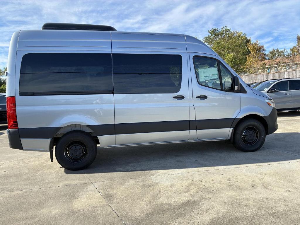 new 2025 Mercedes-Benz Sprinter 2500 car
