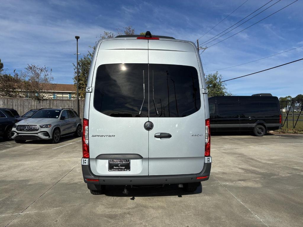 new 2025 Mercedes-Benz Sprinter 2500 car