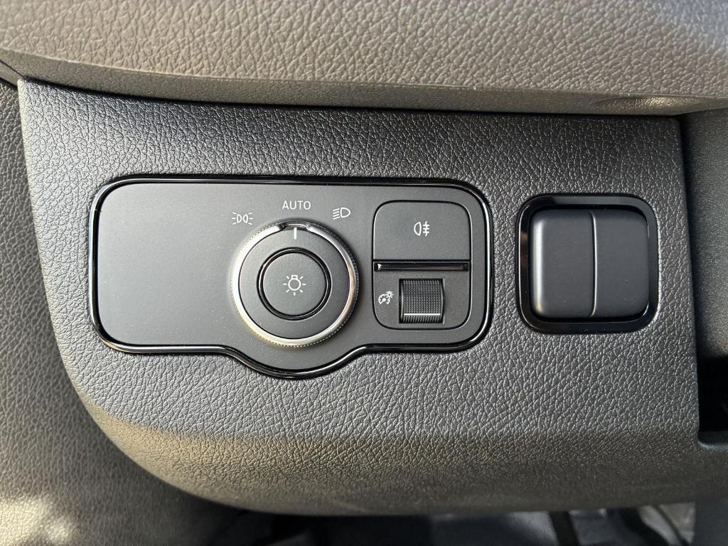 new 2025 Mercedes-Benz Sprinter 2500 car