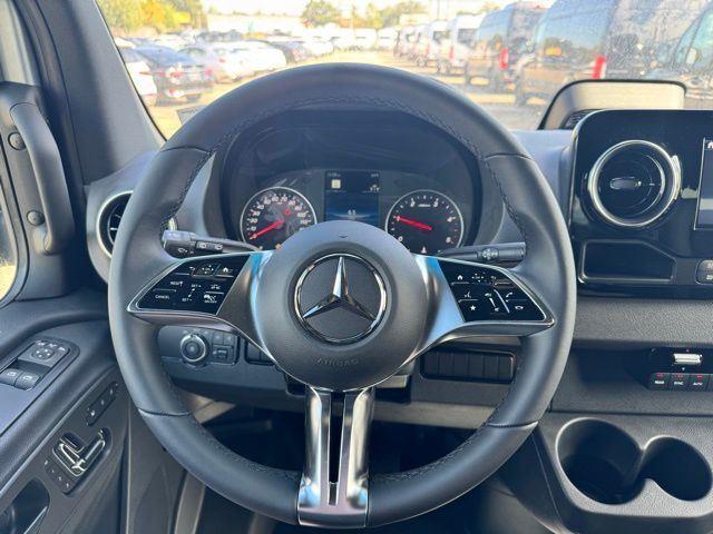 new 2025 Mercedes-Benz Sprinter 2500 car