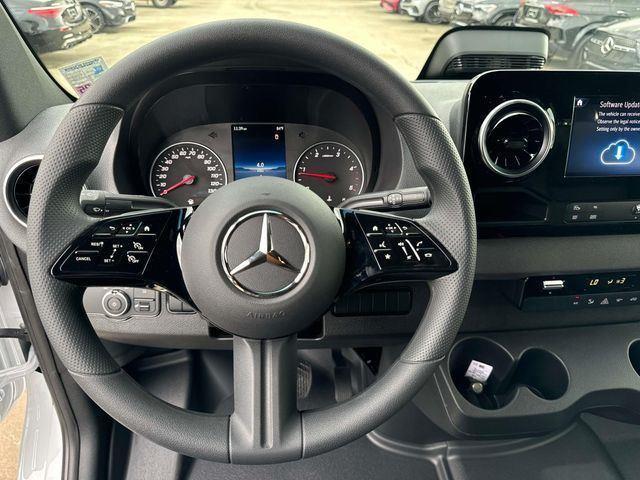 new 2025 Mercedes-Benz Sprinter 2500 car