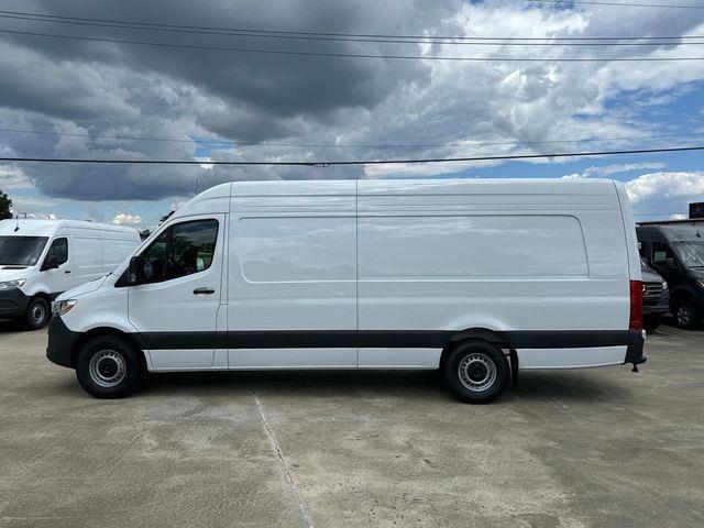 new 2025 Mercedes-Benz Sprinter 2500 car