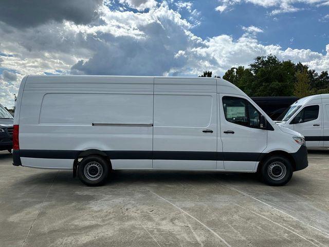 new 2025 Mercedes-Benz Sprinter 2500 car