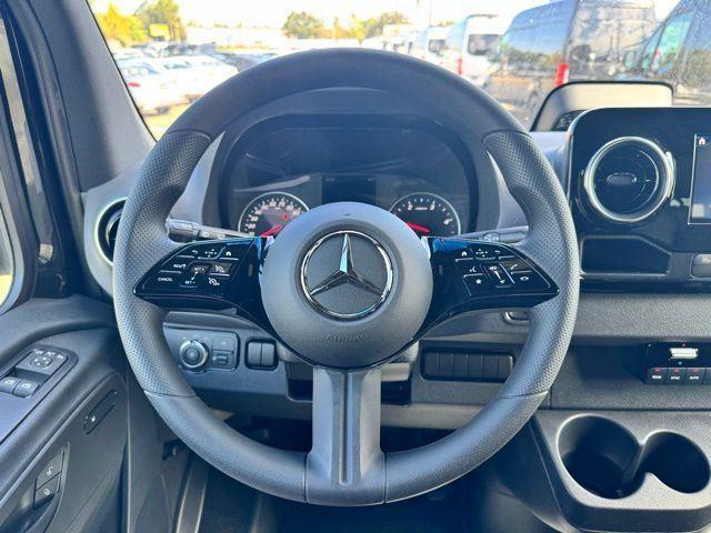 new 2025 Mercedes-Benz Sprinter 2500 car