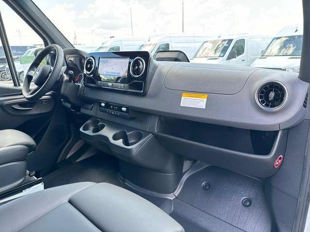 new 2025 Mercedes-Benz Sprinter 2500 car