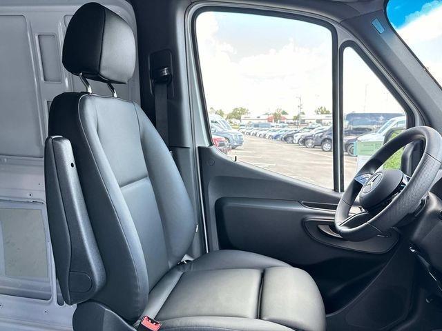new 2025 Mercedes-Benz Sprinter 2500 car