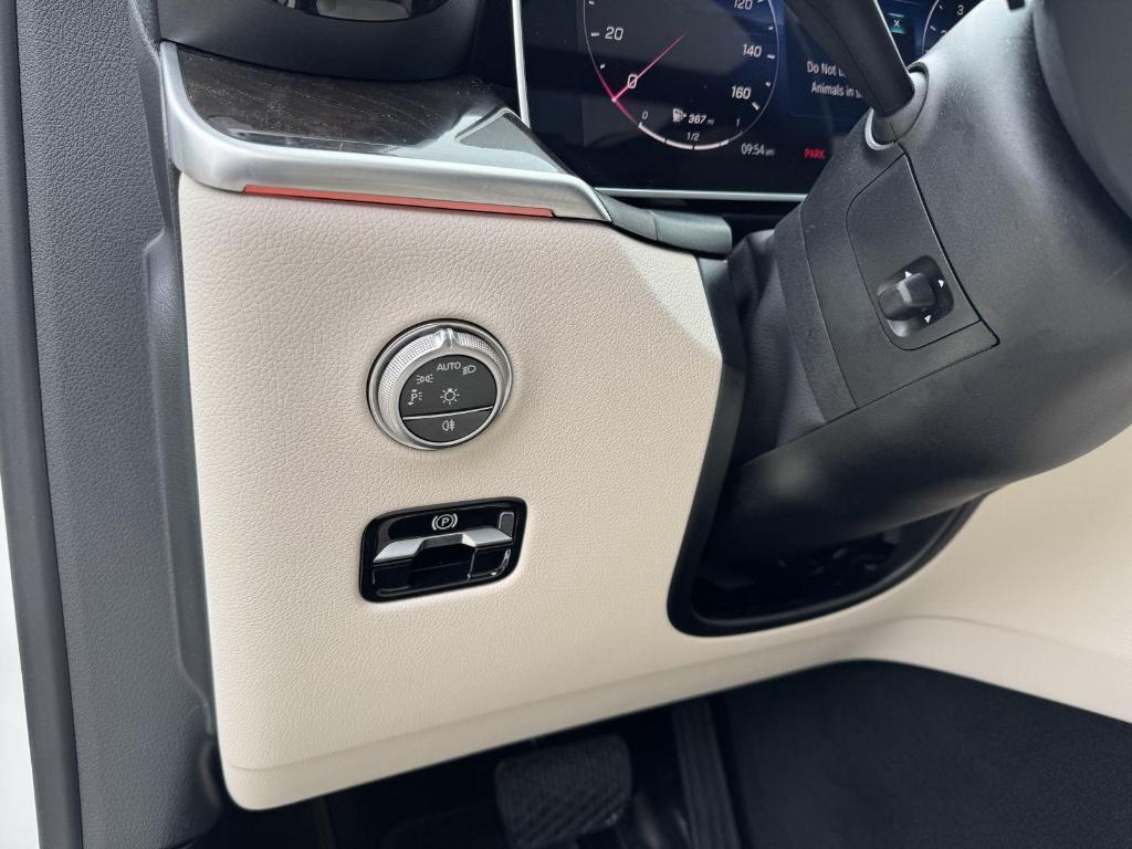 used 2025 Mercedes-Benz GLC 300 car, priced at $55,264