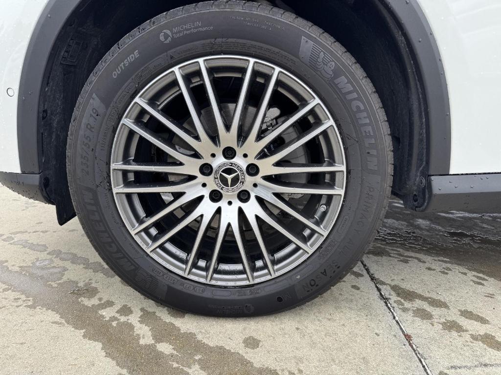 used 2025 Mercedes-Benz GLC 300 car, priced at $55,264