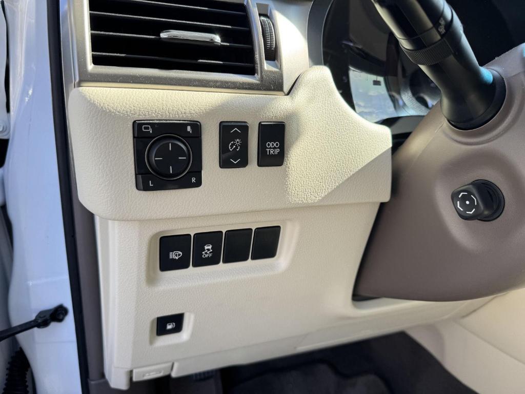 used 2019 Lexus GX 460 car, priced at $39,686